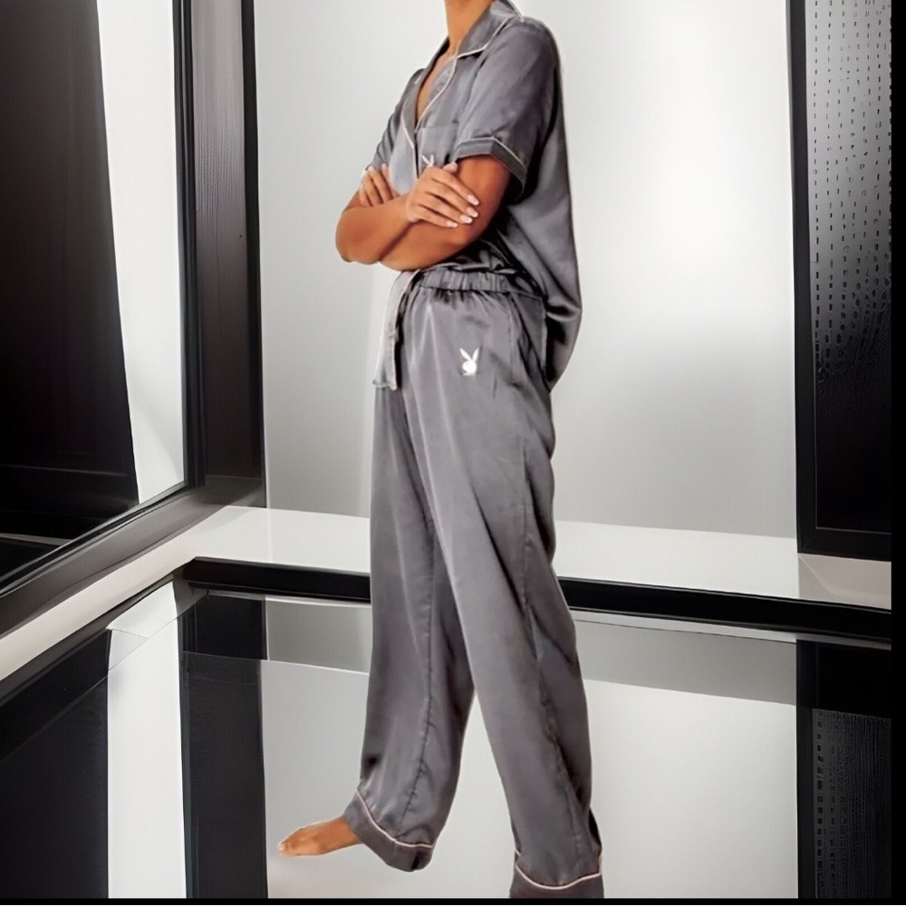 PLAYBOY Pajamas Grey Button Down Shirt & Bottoms W/🐰 Logo Embroid 2Pc Outfit